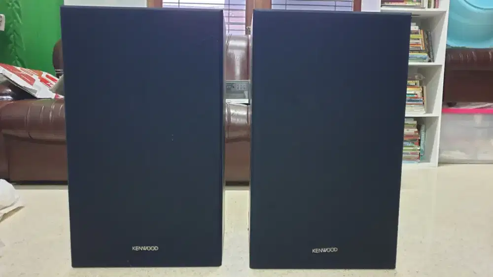 Jual speaker merek Kenwood, tipe JL 655, 10 inch, mulus sekali.