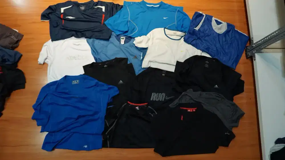 BAJU SPORTS BRANDED
