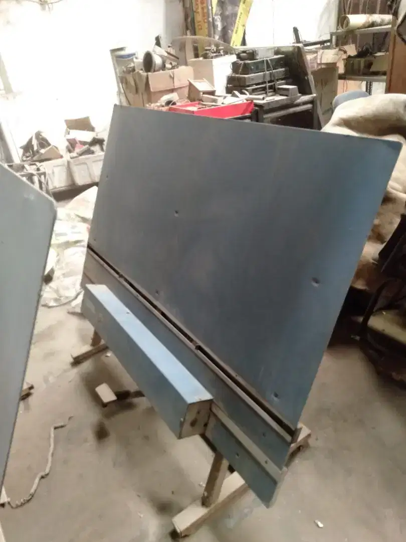 1 SET PLATE PUNCHER DAN BENDER PLAT OFFSET PRINT