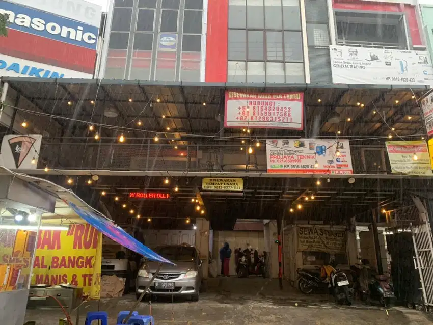 Disewa / jual ruko / gedung dgn kamar kos/ kantor/ virtual office/