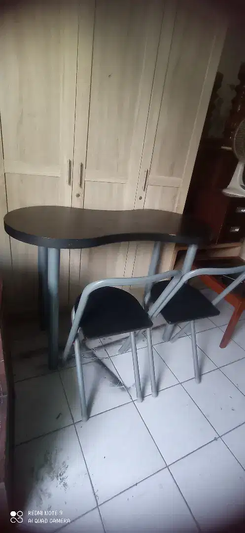 MEJA KURSI MINIMALIS