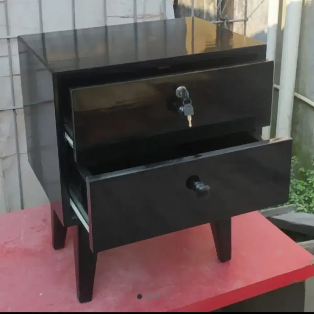 MEJA LACI MINI/MEJA NAKAS/MEJA SUDUT