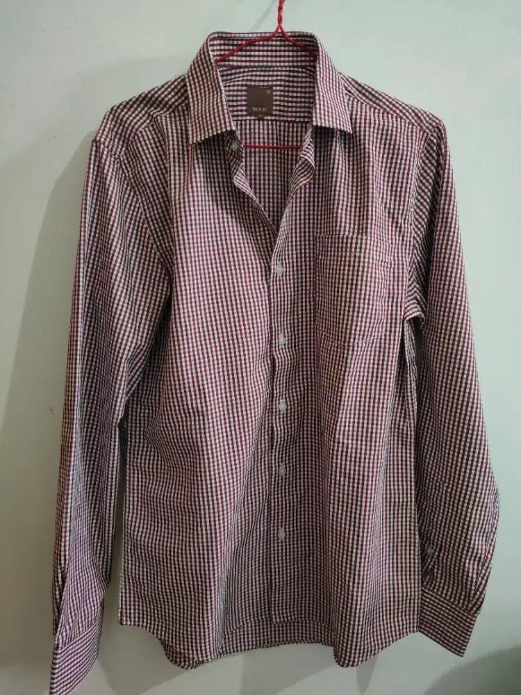 Kemeja Wood Size S Merah