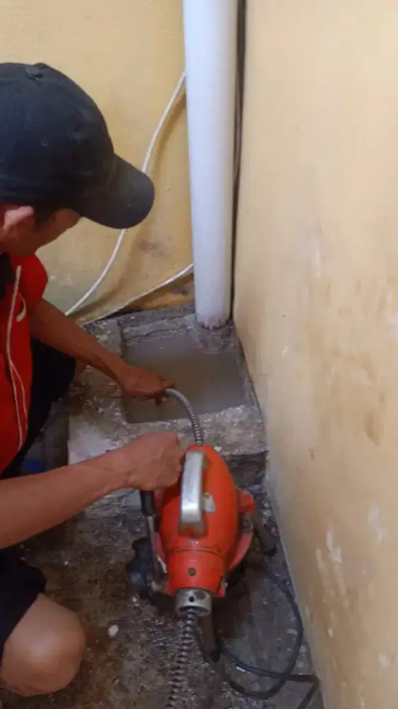 Ahli tukang pelancaran Jasa saluran pipa mampet ( Cipulir )