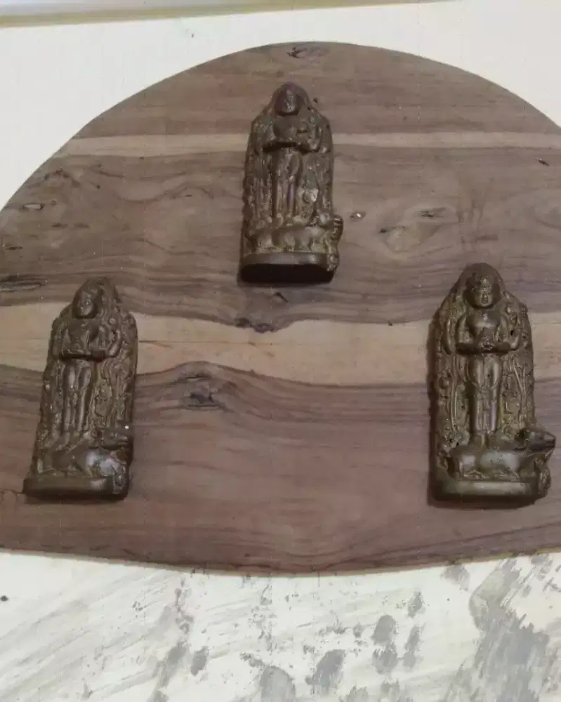 Patung Dewi Sri barang antik