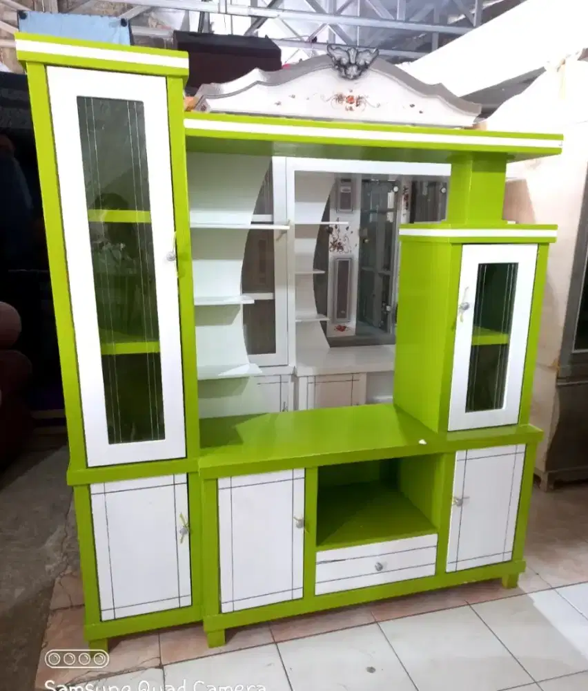 Buffet Lemari TV Partisi Minimalis Banyak Rak