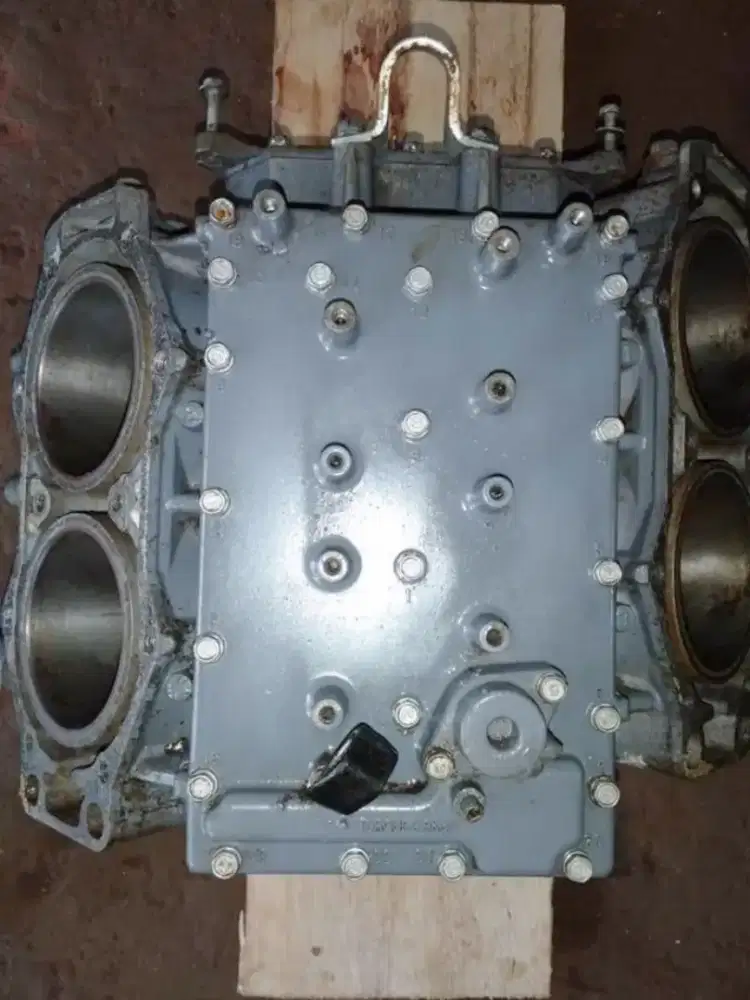 Block mesin tempel yamaha outboard 115pk 2 tak