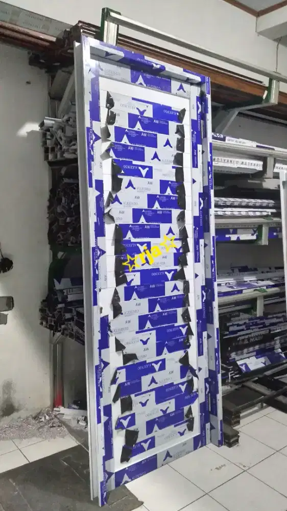 PINTU ALUMINIUM ALEXINDO ukr 215x90