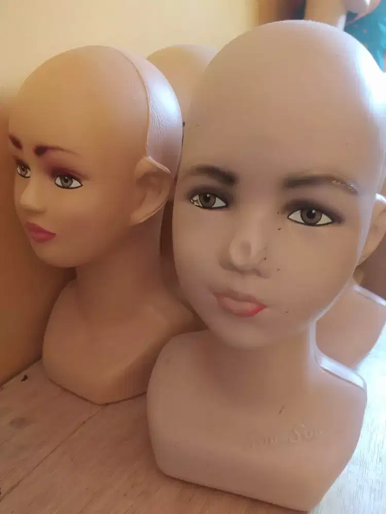 Patung kepala anak (manequin)