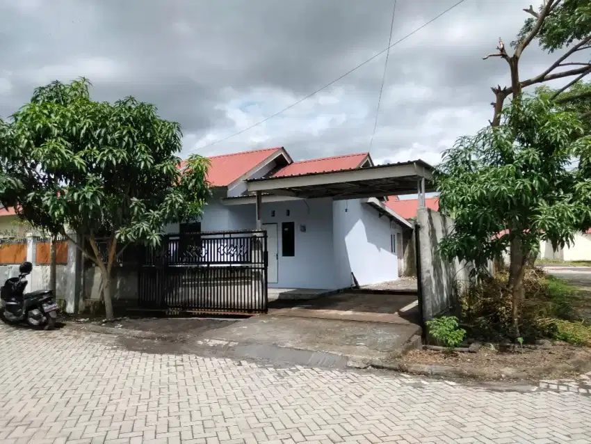 Rumah Perum Griya Menang Asri