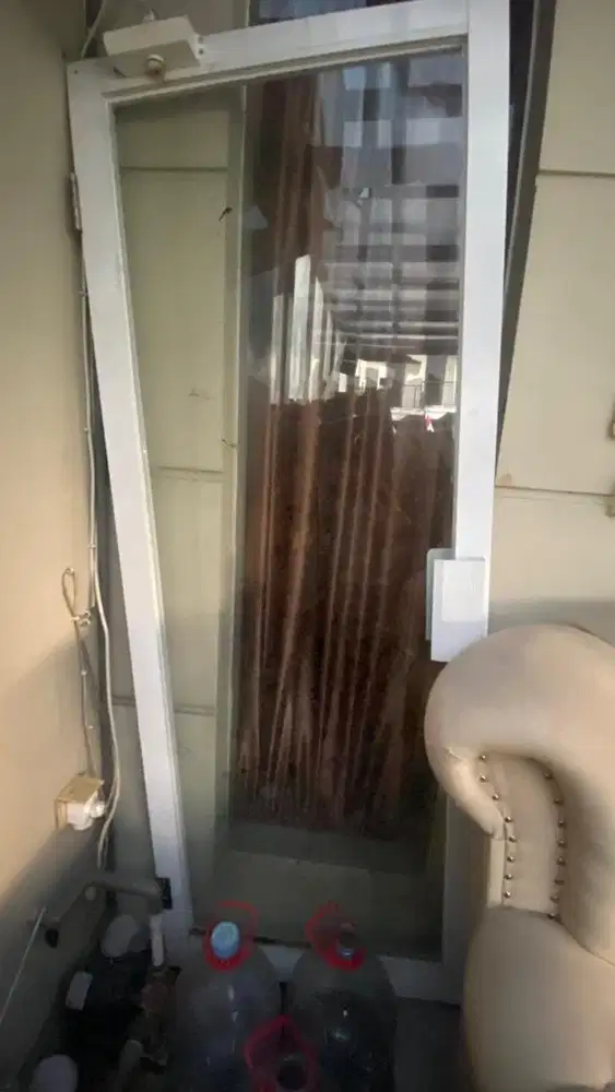 Pintu kaca aluminium toko