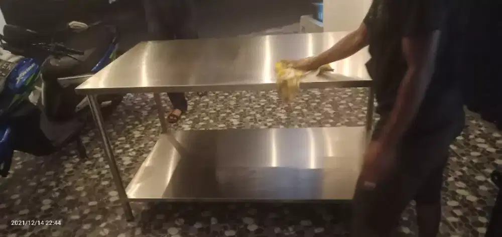 Meja Stainless Steel