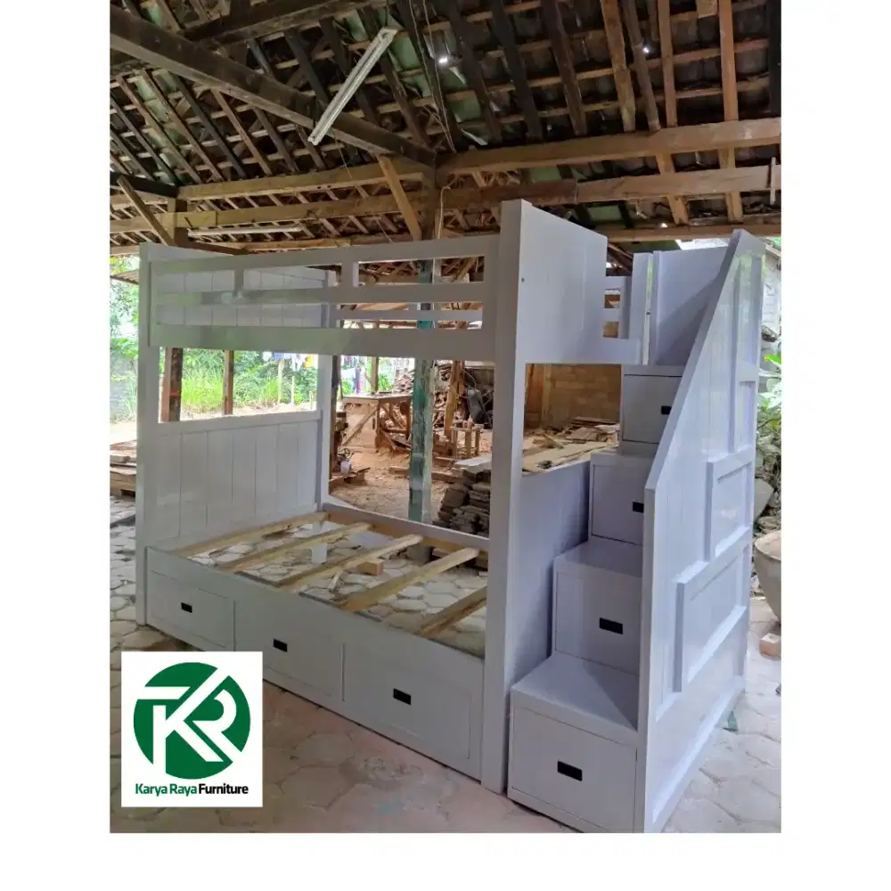 Tempat tidur tingkat,Ranjang susun,Tempat tidur susun,Ranjang tingkat