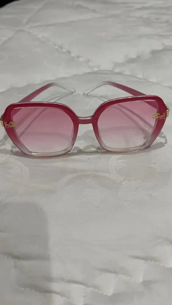 BRAND NEW CHANEL FASHION GLASES
