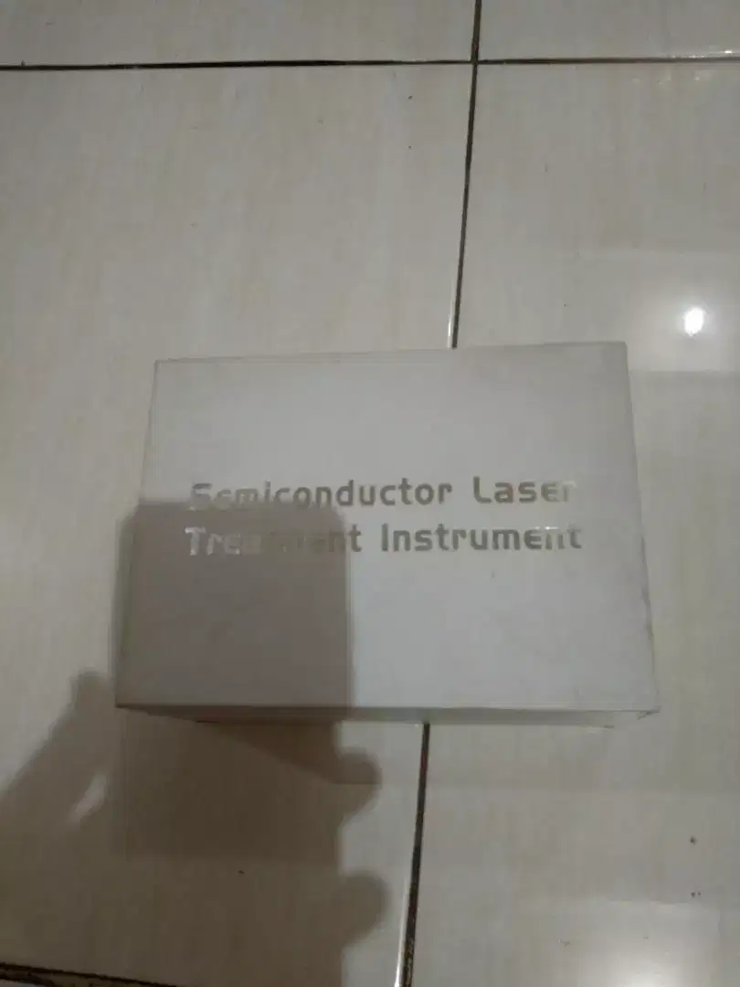 Semiconductor laser treatment instrument