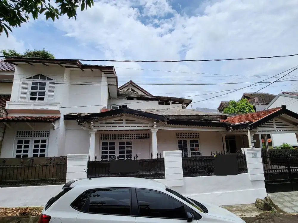 Rumah Mega Cinere yang Asri Siap Huni (Tanpa Perantara)