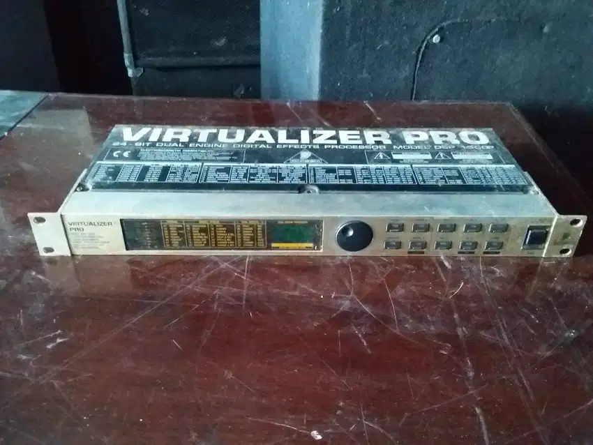 Behringer Virtualizer Pro DSP 1000P