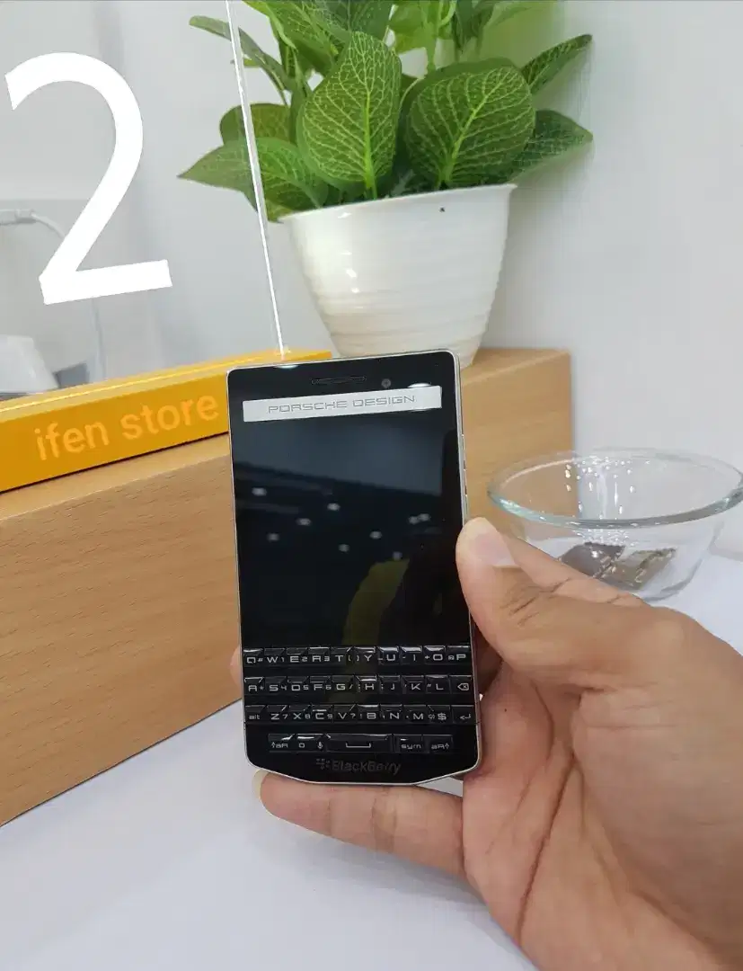 BLACKBERRY PORSCHE DESIGN P9983 BLACK EDITION ( NORMAL MULUS )