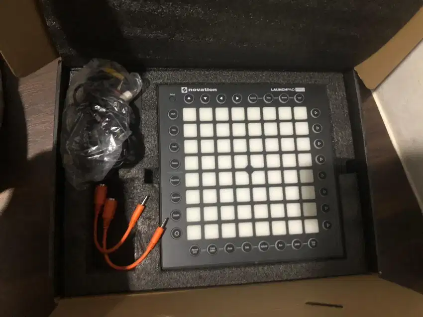 novation Launchpad pro mk2  Like new, cmn dipake sekaLi