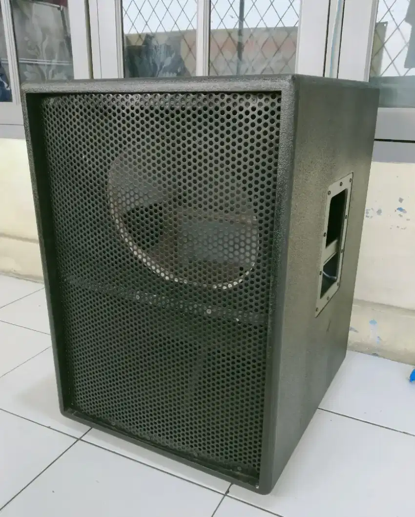 Box subwoofer 12inch bass jedug