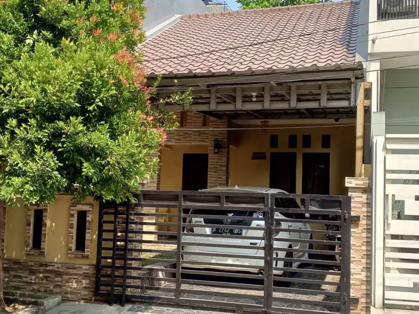 Dijual rumah murah, 
siap huni. Taman Cikas - Galaxy 
Bekasi Selatan.