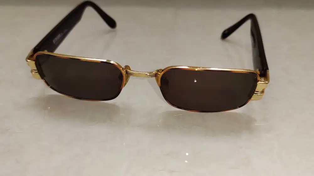 Versus Gianni Versace Unisex Sun Glasses mod F32