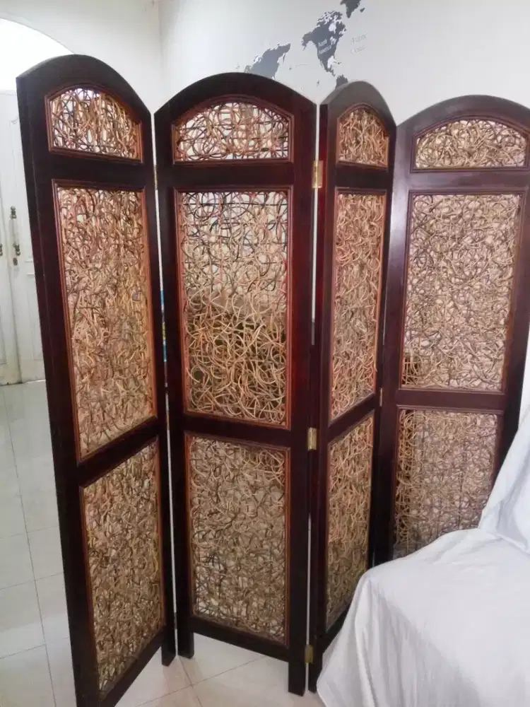 Partisi kayu second cantik