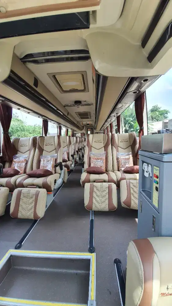 SEWA RENTAL MEDIUM BUS PARIWISATA JAKARTA DEPOK TANGERANG BEKASI MURAH