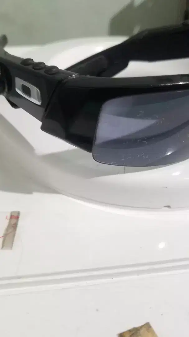 kacamata sunglass oakley warna black gundam
