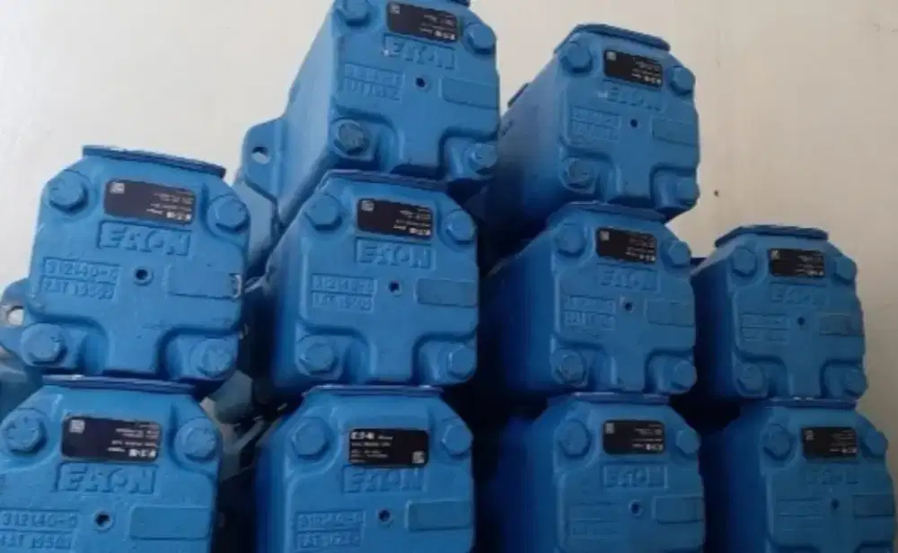 Eaton Hydraulic Motor 26M-42A-1C20, 26M-65A-1C20