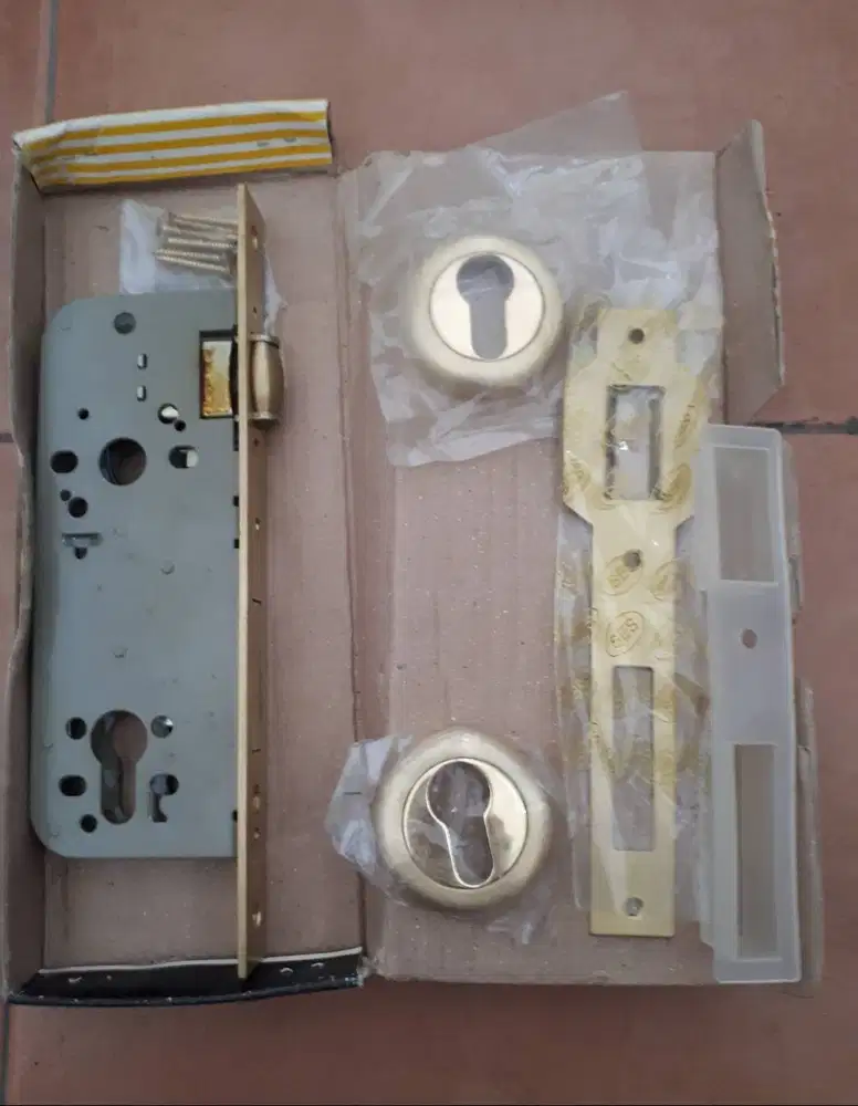 SES 2036 Roller Satin Brass Grande Mortice Lock 211892 - 40mm (A-699A)