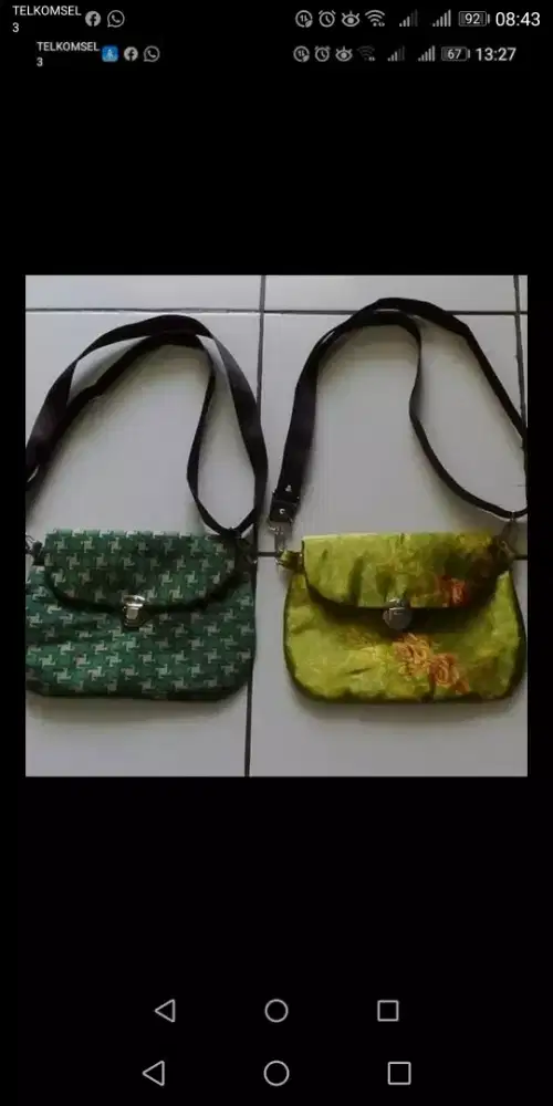 Kantong untuk ABG Rp 20.000, terbuat dari kain batik