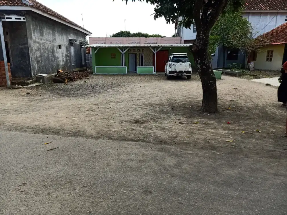 Dijual Rumah dan Gudang cocok untuk Golsir sembako atau Toko Bangunan