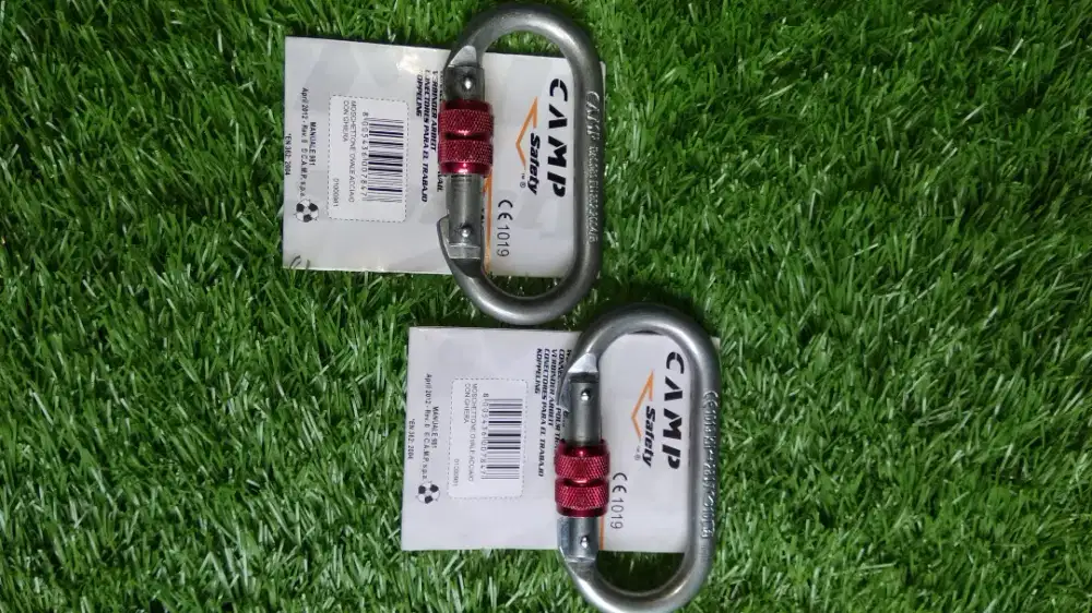 Carabiner Safety besar