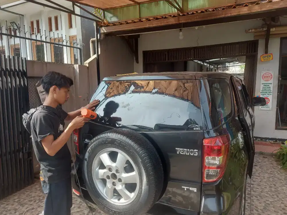 teknisi kaca film mobil dan jasa pasang