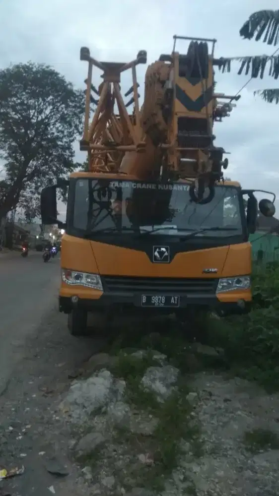 Crane 25 ton power full