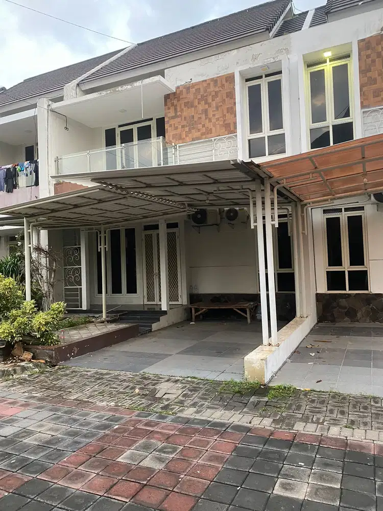 Rumah 2 Lantai Cluster Taman Botanical PPS Suci Manyar Gresik - Dijual ...