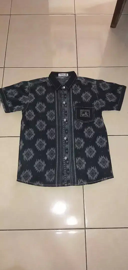 Kemeja Batik Anak Merek Diesel 8T-10T. Like New Nominus. Elegant