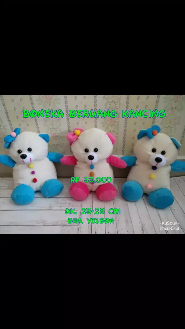 Boneka Beruang Berkancing Pita