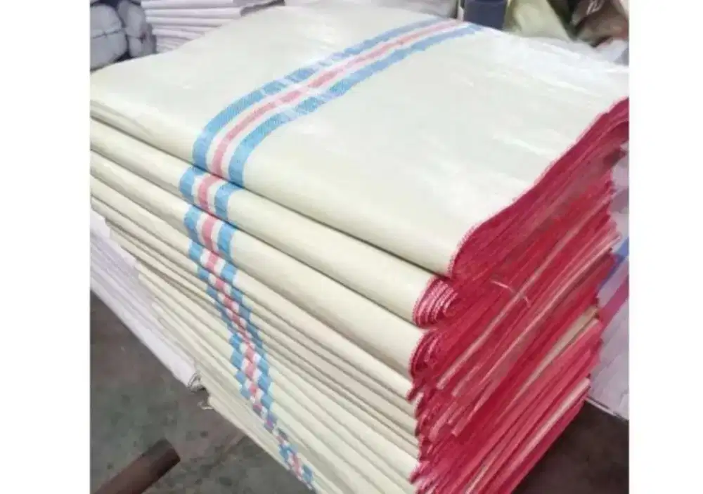 Karung plastik baru ukuran 75x115 cm baru