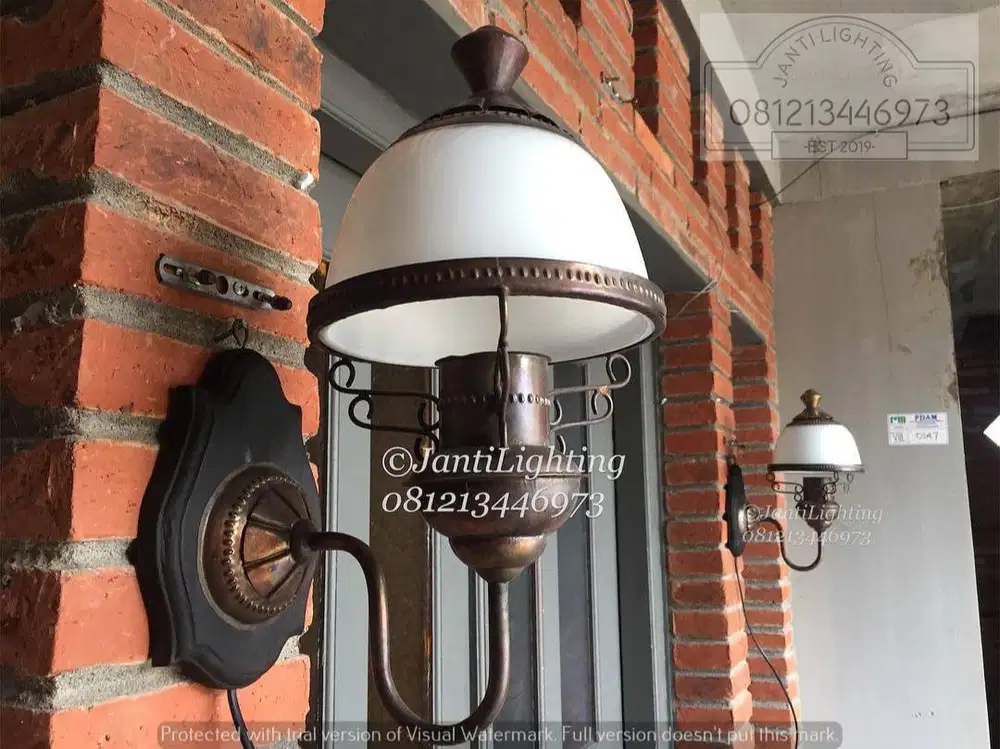 Lampu hias antik kuningan