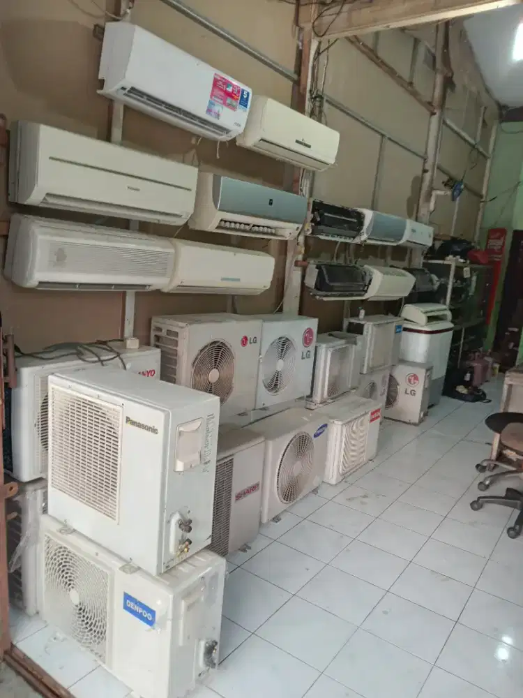 Jual ac 1/2 - 1 pk ada yg berminat pekayon jaya