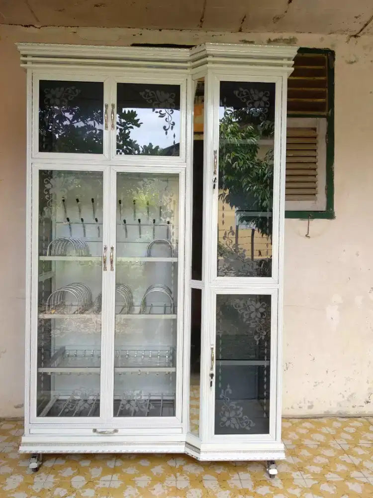 RAK PIRING Minimalist (Tertutup Kaca Anti Debu/Kotoran)