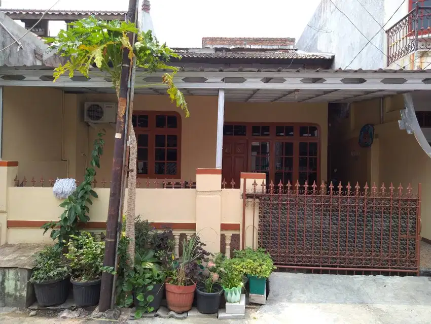RUMAH KOMPLEK, DIJUAL CEPAT