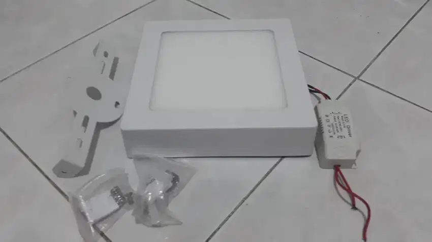 Lampi led 12 watt  KUNING outbow