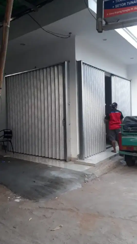 Rolling door, folding gate, kusen almunium