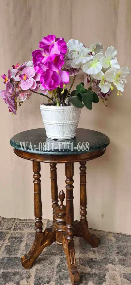 Meja sudut marmer hijau dm 50cm