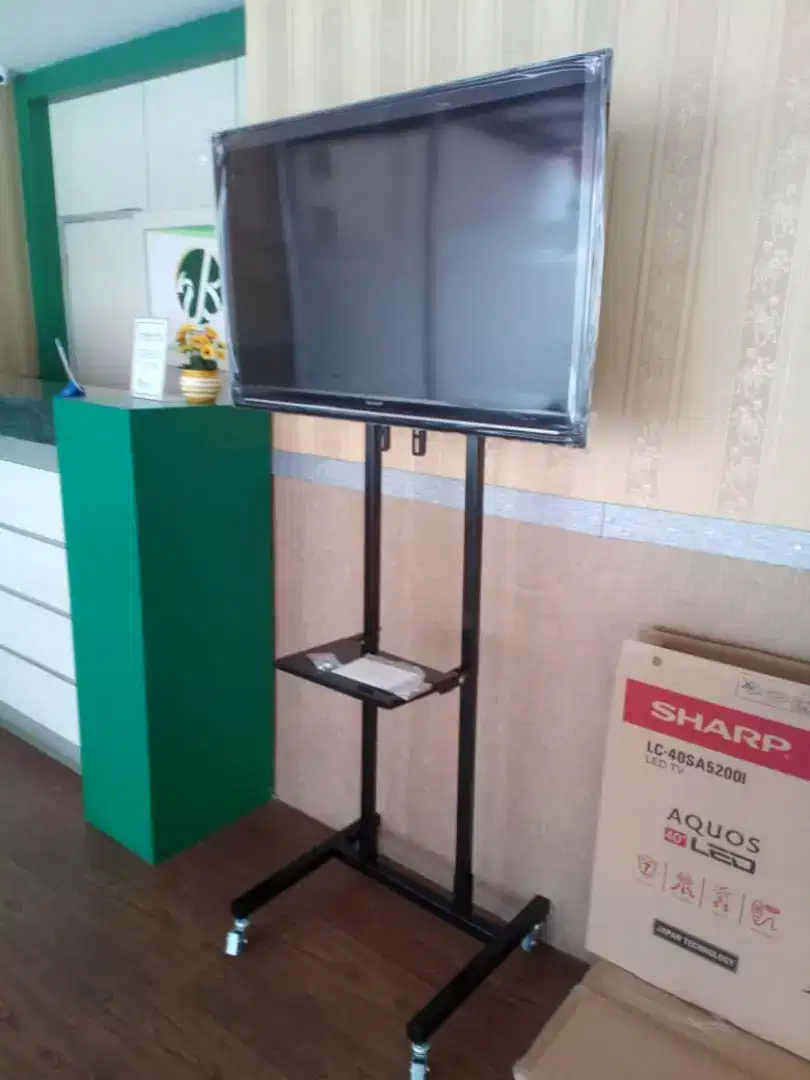 Hasil Pasang Bracket TV Standing LED LCD TV SHARP LG 14inch-40inch