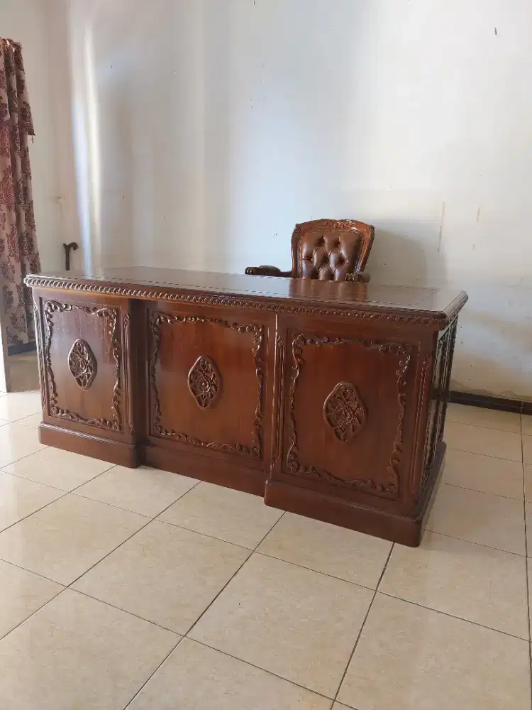 Meja Kantor Kayu Jati Ukiran Jepara