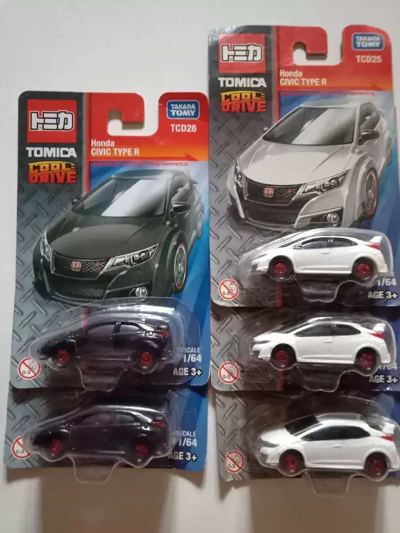 Sale Tomica Cool Drive Honda Civic Type R ( hitam & putih )